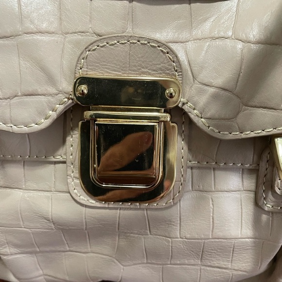Barr Barr New York women’s champion/Cream Crocodile Embossed Handbag - Picture 4 of 10
